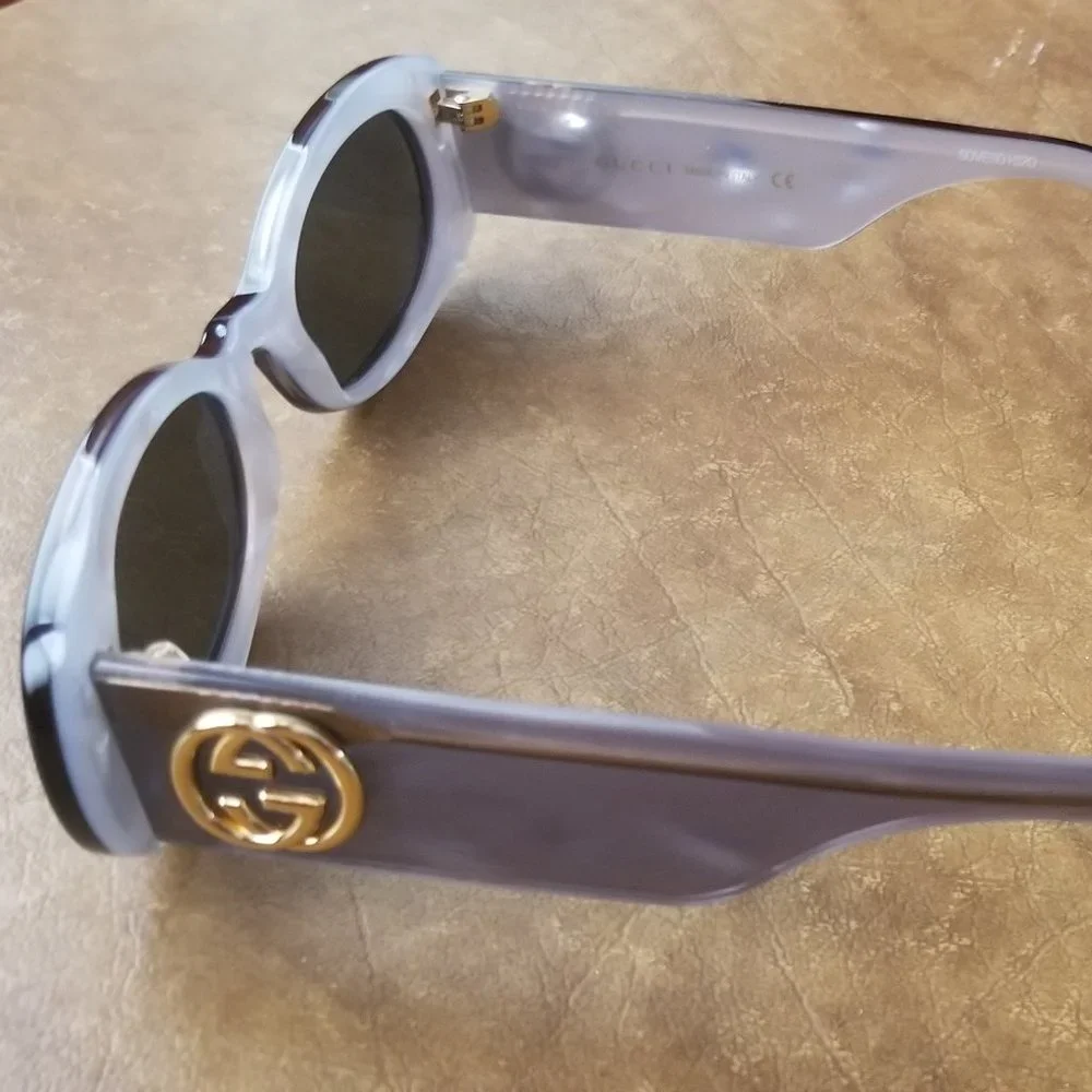 $490 NWOT CLASSIC GUCCI GRAY CORE ITALY OVAL RETRO MODERN SUNGLASSES GG GG0517S